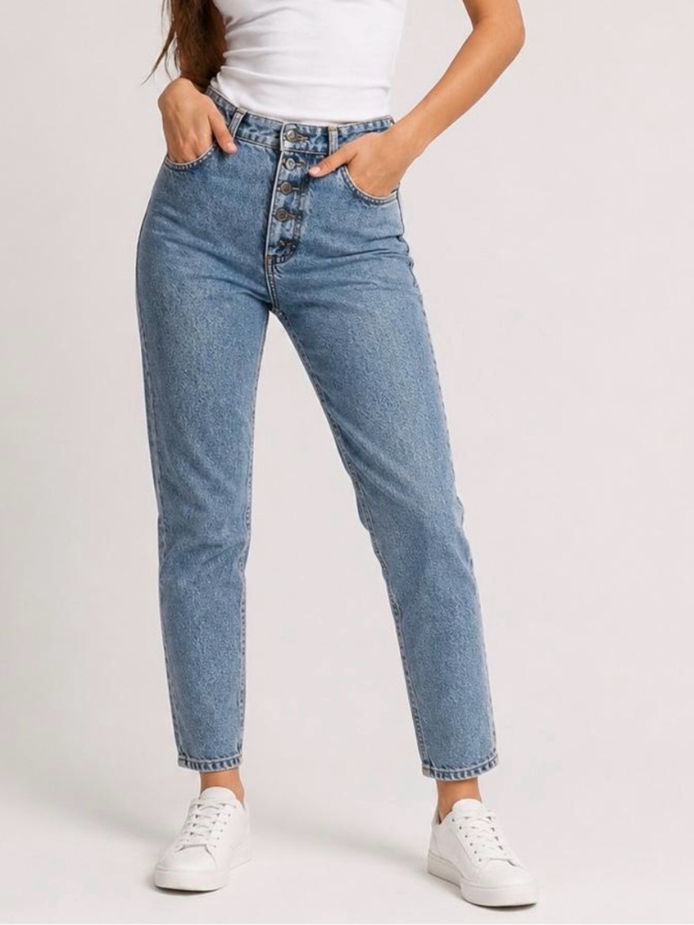 Vintage GUESS by Georges Marciano Cigarette Jeans – Light Wash – 26